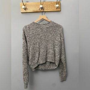 Divided gray sweater size small (item# 0012)
